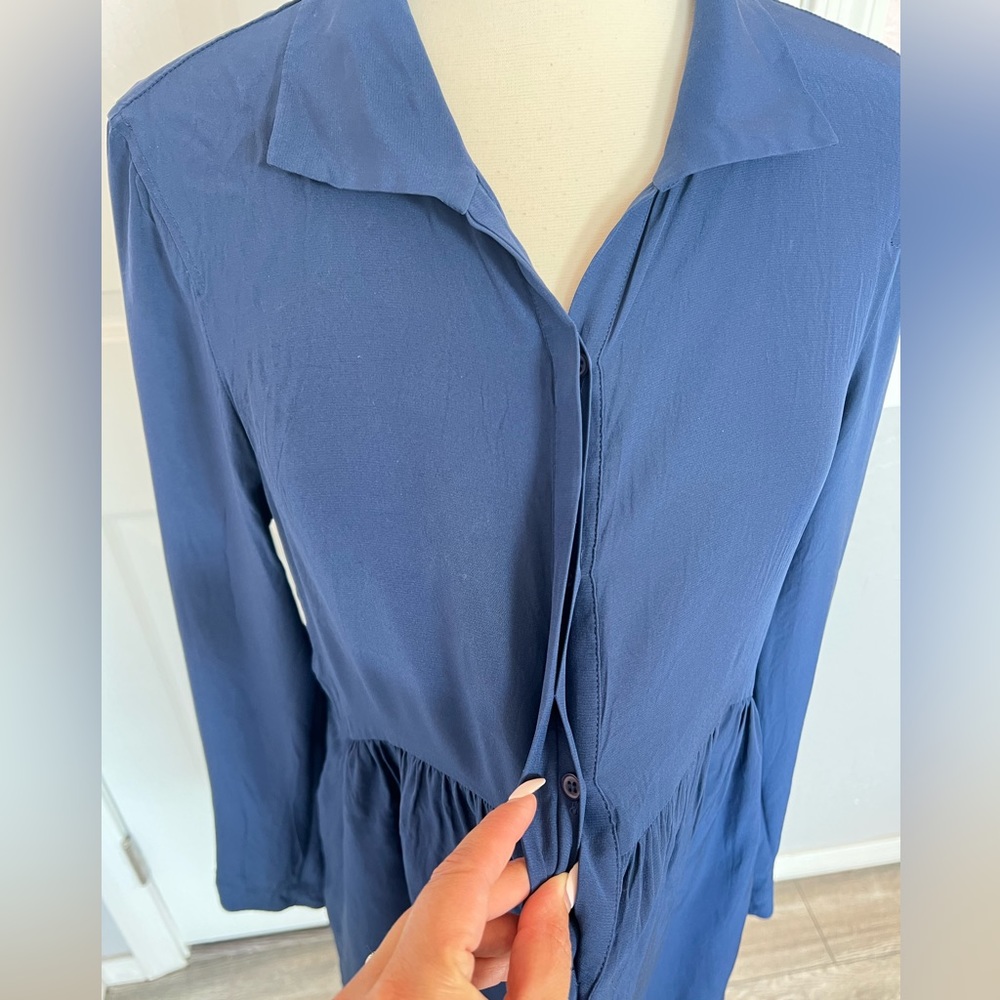Lafayette‎ 148 New York Blue Silk Button Up Blouse Size M - Picture 2 of 12